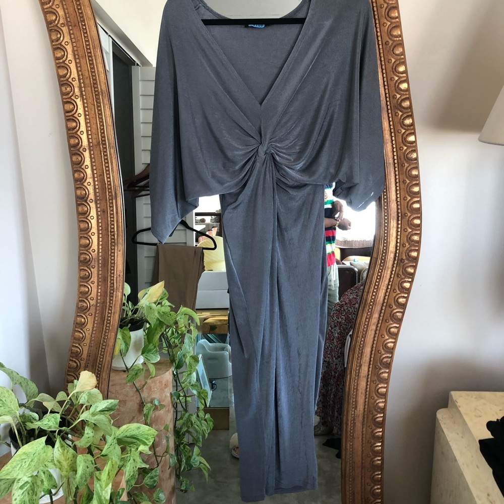ClOSET CLEANOUT!!